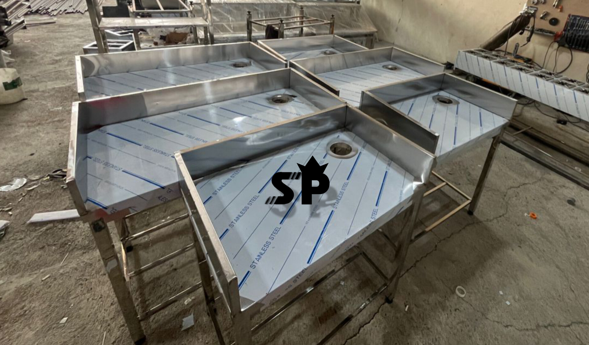 میز مرغی استیل پیشرو